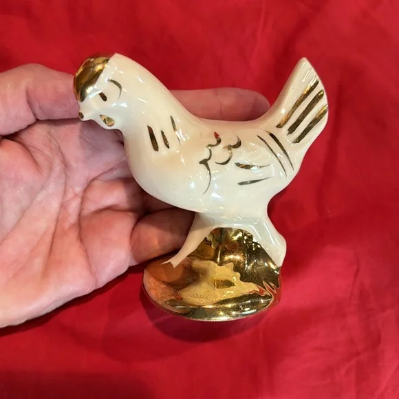 ❤️Vintage White and Gold Rooster and Hen set Figurines Chicken - Picture 5 of 7